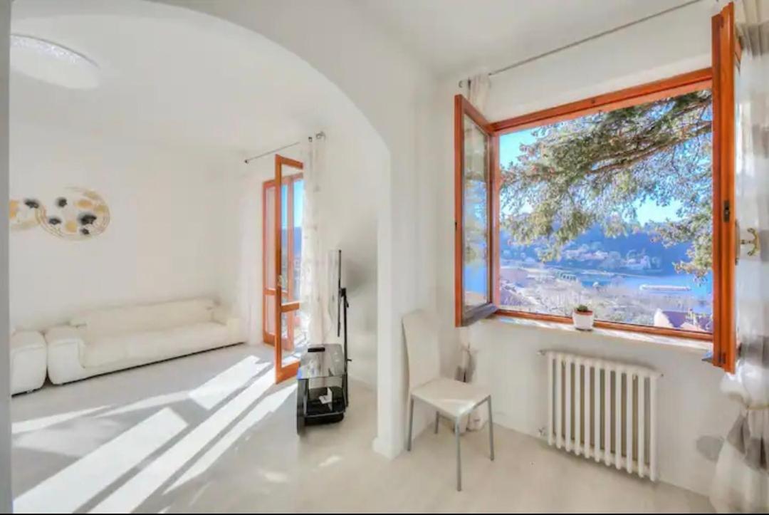 Apartment With View Lake Maggiore/Laveno Mombello Экстерьер фото