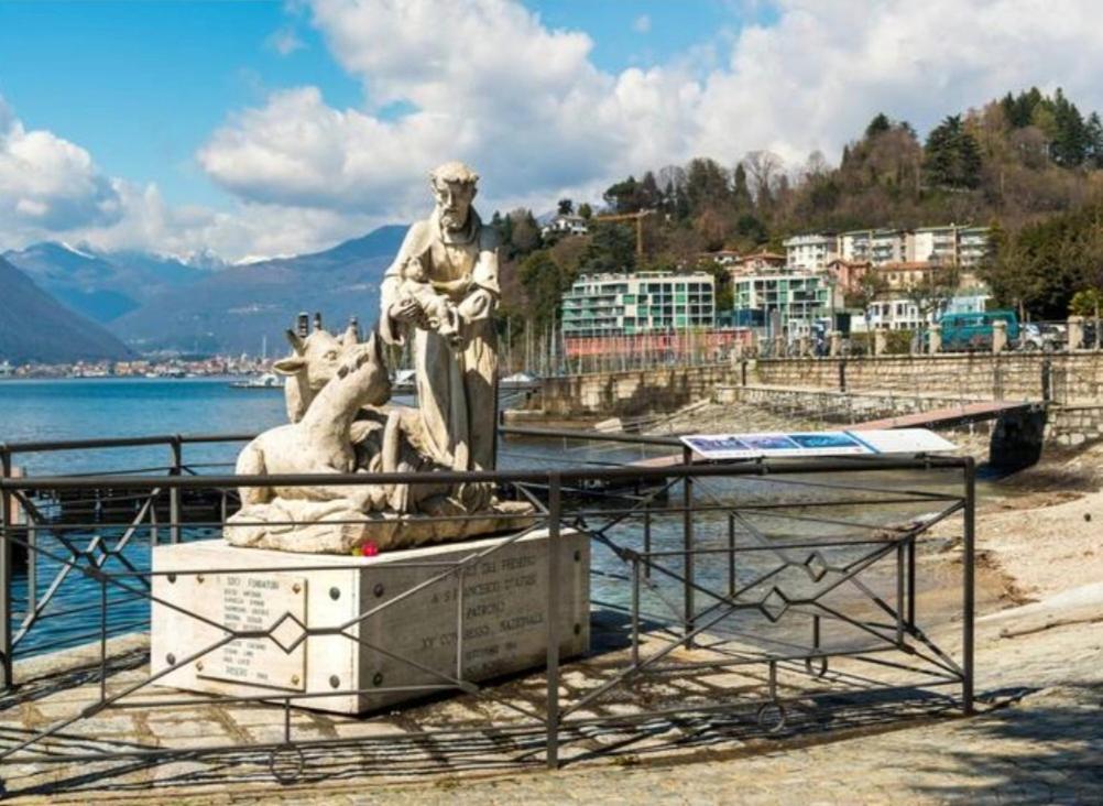 Apartment With View Lake Maggiore/Laveno Mombello Экстерьер фото